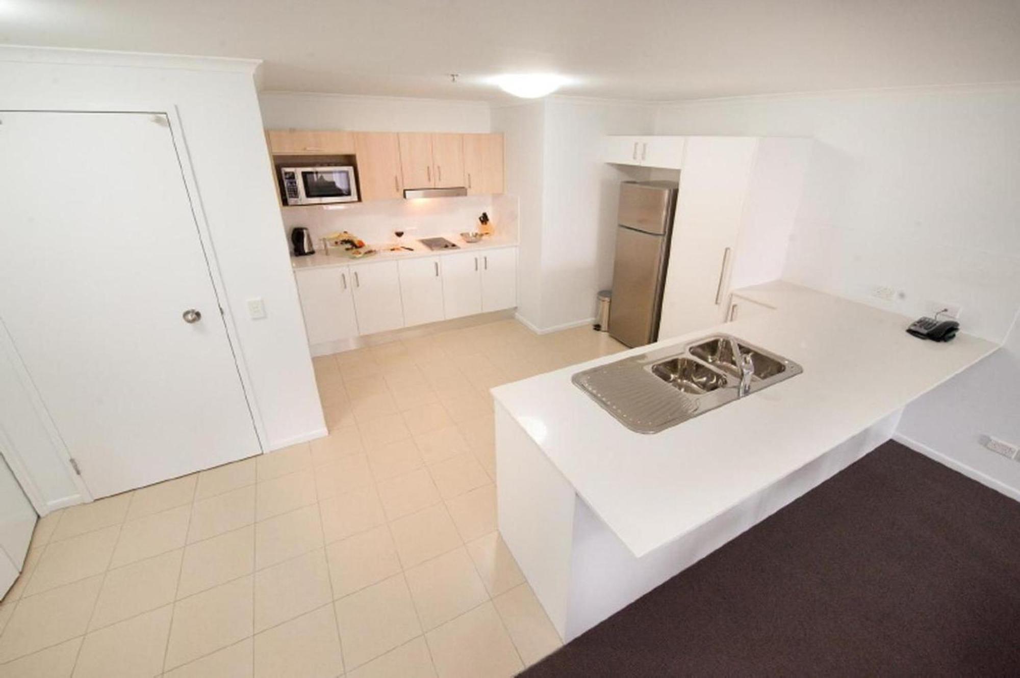 Edge Apartment Hotel Rockhampton Exterior photo